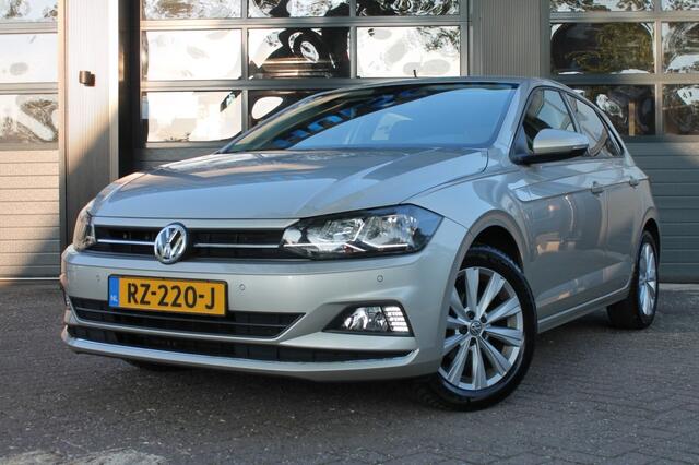 Volkswagen POLO 1.0 TSI HIGHLINE Camera / parkeer sensoren v en a / cruise control **Nl-Auto**