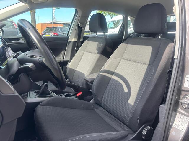 Volkswagen POLO 1.0 TSI Highline Business | Apple Carplay | Stoelverwarming | Parkeersensoren | Cruise