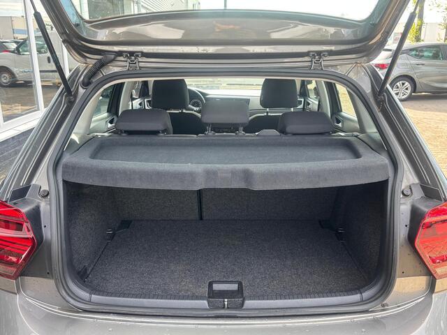 Volkswagen POLO 1.0 TSI Highline Business | Apple Carplay | Stoelverwarming | Parkeersensoren | Cruise