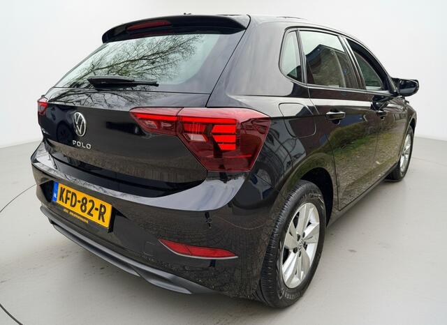 Volkswagen POLO TSI 95PK LIFE BUSINESS CARPLAY/PDC/LMV