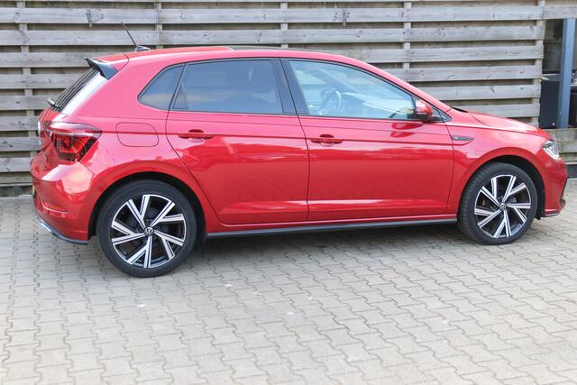 Volkswagen POLO 1.0 TSI R-Line / Navi / Panoramadak / Climate / Apple carplay /