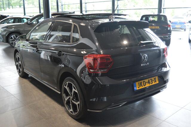 Volkswagen POLO 1.0 TSI R-LINE clima carplay pano camera led 17 inch !!