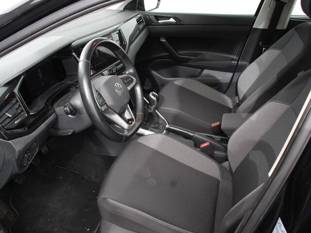 Volkswagen POLO 1.0 TSI Life Navigatie Digitale Cockpit Airco Parkeer sensoren V+A LED Lichtmetalen Velgen Bluetooth Limitter