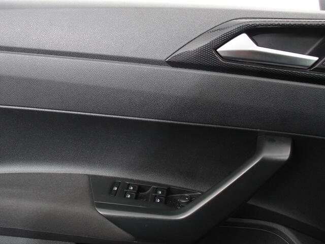 Volkswagen POLO 1.0 TSI Life Navigatie Digitale Cockpit Airco Parkeer sensoren V+A LED Lichtmetalen Velgen Bluetooth Limitter
