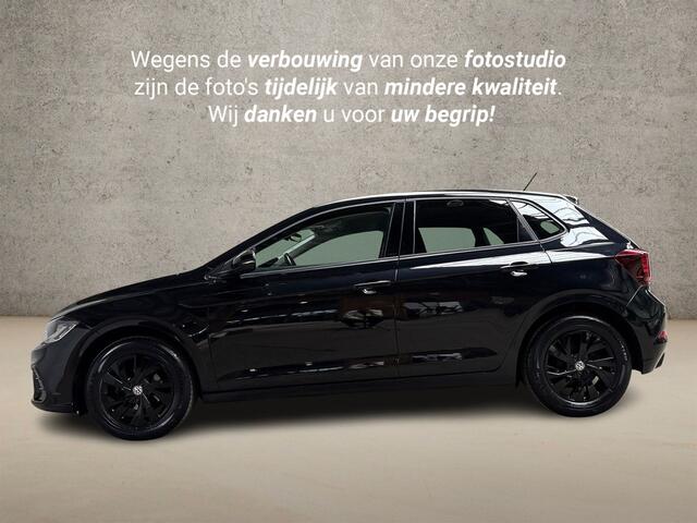 Volkswagen POLO 1.0 TSI Sportline Automaat (VIRTUAL COCKPIT, APPLE CARPLAY, GROOT NAVI, STOELVERWARMING, SPORTSTOELEN, KEYLESS, PARKEERSENSOREN, LM VELGEN, NIEUWSTAAT)