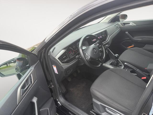Volkswagen POLO 1.0 TSI Comfortline | Parkeersensoren | Apple Carplay/Android Auto | Navigatie | DAB | Airco | All Season Wielen | Adaptief Cruise Control | 12 Maanden Bovag Garantie