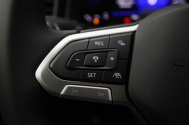 Volkswagen POLO 1.0 TSI 95pk Life Edition · Camera · Apple/Android Car Play · P-Sensoren · 15'' Inch · MEGA Sale · Prijs is inclusief inruilpremie ·
