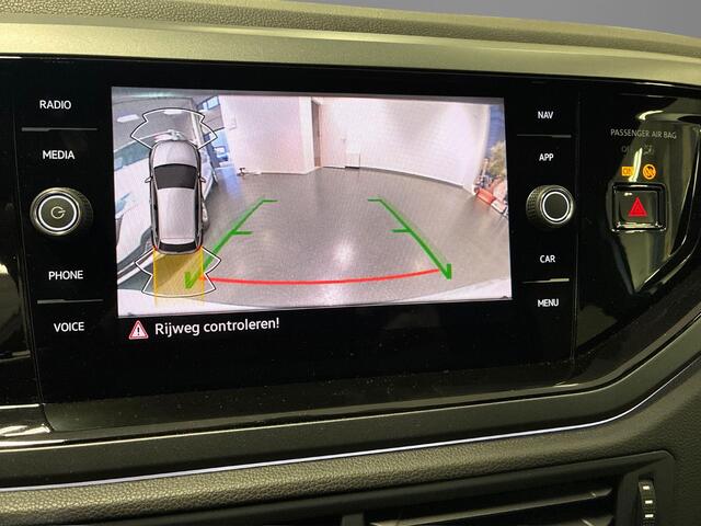 Volkswagen POLO 1.0 TSI 95pk DSG R-Line · Camera · Matrix LED · ACC · Stoelverwarming · Apple/Android Car Play · Sfeerverlichting · Verkeersbord Detectie ·