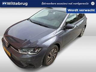 volkswagen-polo-1.0-tsi-life-busine