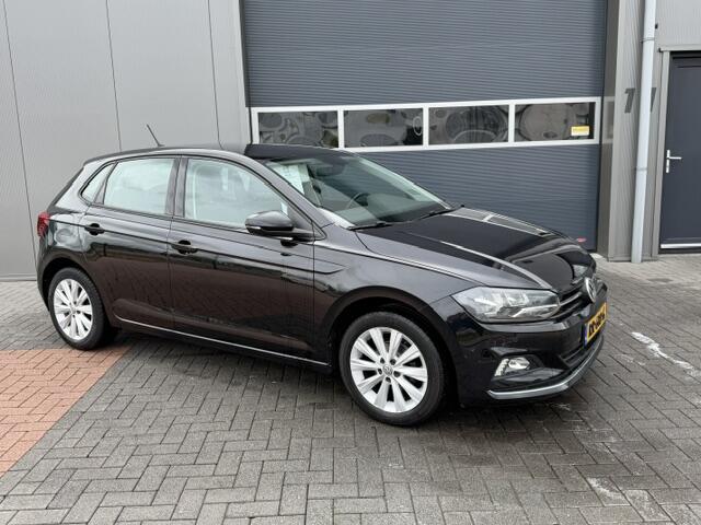 Volkswagen POLO 1.0 TSI 70kw 95pk Highline Adaptive Cruise, PDC ,Navigatie , Stuurwiel multifuntioneel, Carplay, LMV 16", Sportstoelen. complete historie bekend NL auto met NAP