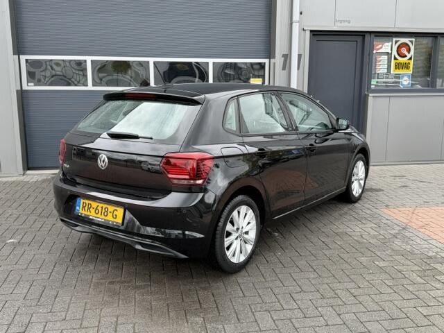 Volkswagen POLO 1.0 TSI 70kw 95pk Highline Adaptive Cruise, PDC ,Navigatie , Stuurwiel multifuntioneel, Carplay, LMV 16", Sportstoelen. complete historie bekend NL auto met NAP