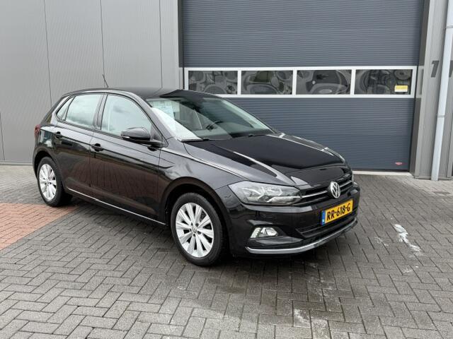 Volkswagen POLO 1.0 TSI 70kw 95pk Highline Adaptive Cruise, PDC ,Navigatie , Stuurwiel multifuntioneel, Carplay, LMV 16", Sportstoelen. complete historie bekend NL auto met NAP