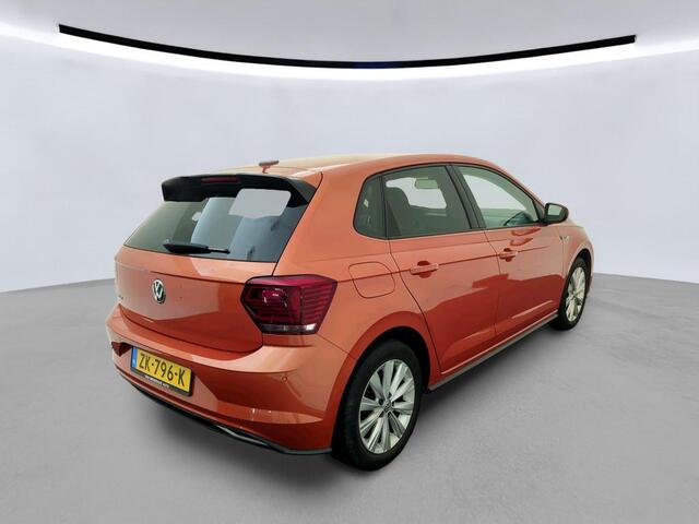 Volkswagen POLO 1.0 TSI Highline / R-line pakket / Virtual cockpit / Getint glas / Navigatie
