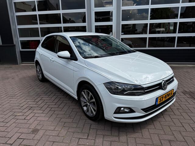 Volkswagen POLO 1.0 MPI COMF.L. BUS. / CARPLAY / AIRCO / CRUISECONTROL / LM / RIJKLAAR!