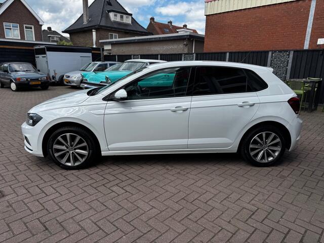Volkswagen POLO 1.0 MPI COMF.L. BUS. / CARPLAY / AIRCO / CRUISECONTROL / LM / RIJKLAAR!