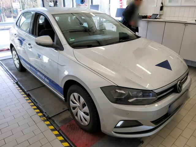 Volkswagen POLO 1.0 Comfortline Dodehoek | Stoelverwarming | Climate Control | Parkeersensoren |