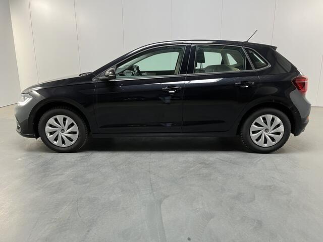 Volkswagen POLO 1.0 TSI Style / AUTOMAAT/ ACC/ APP-CONNECT/ DODEHOEK/ STOELVERWARMING/ PARKEER SENSOREN V+A/ DIGITAL DASH/ NAVI/ DAB/ AIRCO/ LED/ 16'' LMV