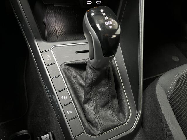 Volkswagen POLO 1.0 TSI Style / AUTOMAAT/ ACC/ APP-CONNECT/ DODEHOEK/ STOELVERWARMING/ PARKEER SENSOREN V+A/ DIGITAL DASH/ NAVI/ DAB/ AIRCO/ LED/ 16'' LMV