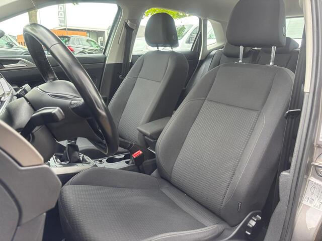 Volkswagen POLO 1.0 TSI Highline Business | Apple Carplay | Stoelverwarming | Parkeersensoren | Cruise