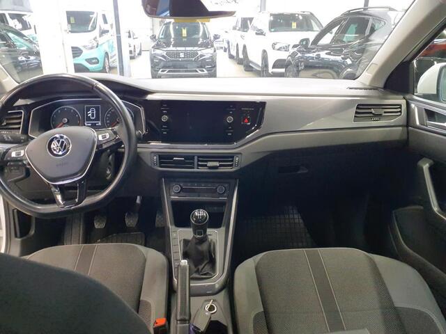 Volkswagen POLO 1.0 TSI Highline 95PK | Adaptive Cruise | Dodehoek | Stoelverwarming | Parkeersensoren | Navigatie | Climate Control |