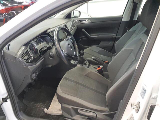 Volkswagen POLO 1.0 TSI Highline 95PK | Adaptive Cruise | Dodehoek | Stoelverwarming | Parkeersensoren | Navigatie | Climate Control |
