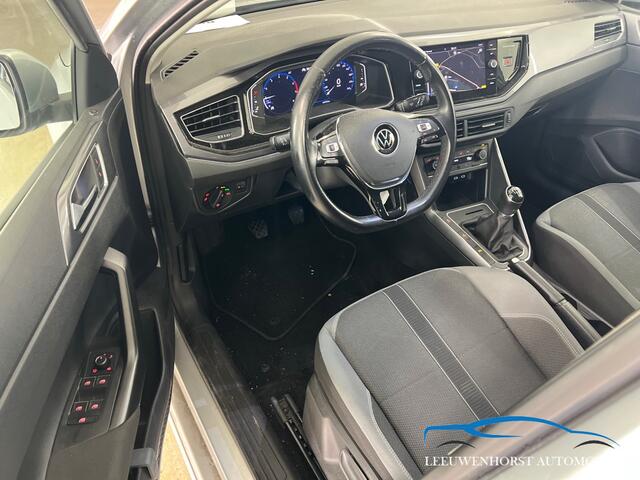 Volkswagen POLO 1.0 TSI Highline, virt. cockp. 2x PDC, navi, clima, cruise, 17"lmv, NL-dealerauto