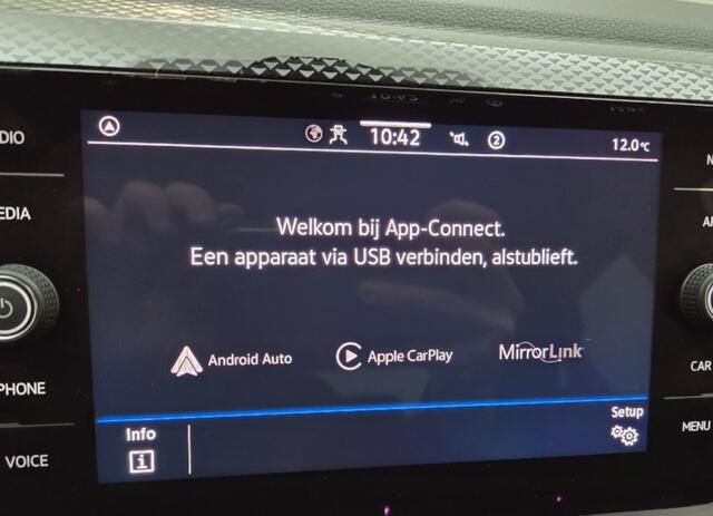 Volkswagen POLO 1.0 TSI Dsg7 18' Acc Carplay Clima Stoelverw Netjes