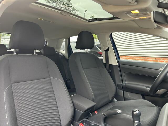 Volkswagen POLO 1.0 TSI Comfortline | Panoramadak | Dealer onderhouden | Carplay | Keyless | 18inch |