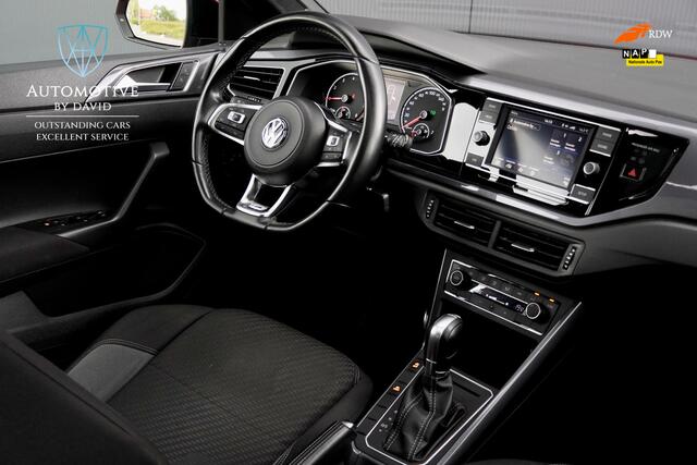 Volkswagen POLO 1.0 TSI 116 pk R-LINE HIGHLINE AUTOMAAT / NIEUWE DISTRIBUTIE / 2 x R-LINE / TREKHAAK / PANORAMADAK / 18 INCH LMV / NL-AUTO / NAP / ISOFIX / ADAPTIEVE CRUISE CONTROL