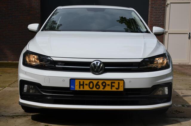 Volkswagen POLO 1.0 TSI Highline Business R Line Navi/Ecc/Pdc/Cruise control adaptief/R-Line Exterieur/Volledig digitaal instrumentenpaneel/Privacy-Glass/18-Inch Lmv