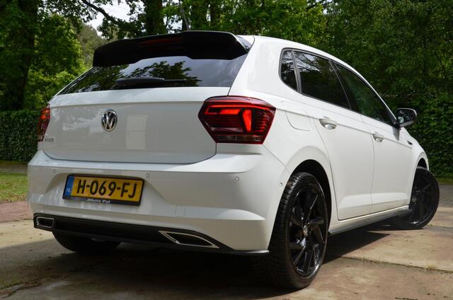 Volkswagen POLO 1.0 TSI Highline Business R Line Navi/Ecc/Pdc/Cruise control adaptief/R-Line Exterieur/Volledig digitaal instrumentenpaneel/Privacy-Glass/18-Inch Lmv
