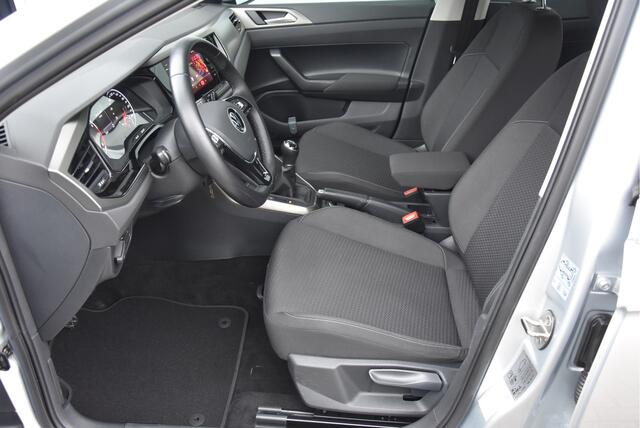 Volkswagen POLO 1.0 TSI IQ drive Camera PDC Carplay ECC NAP Comfortline Business