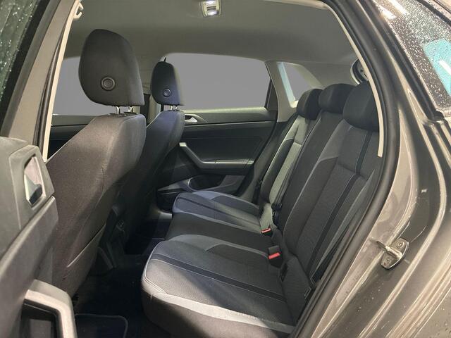 Volkswagen POLO 1.0 TSI 95pk Highline · Apple/Android Car Play · Navigatie · Clima · 16"Velgen · Sportstoelen · Draadloze Telefoonlader ·
