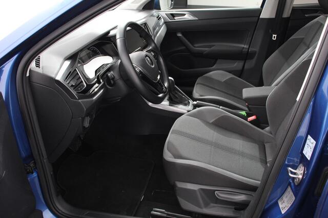 Volkswagen POLO 1.0 TSI 110 pk DSG Highline Navigatie Apple Carplay/Android Auto Parkeersensoren Adaptive Cruise Control Afneembare trekhaak Getinte ramen Stoelverwarming Climatronic