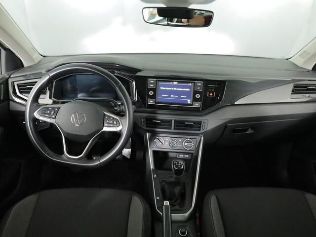 Volkswagen POLO 1.0 TSI Life 95 PK | Parkeersensoren | Apple carplay | Airco |