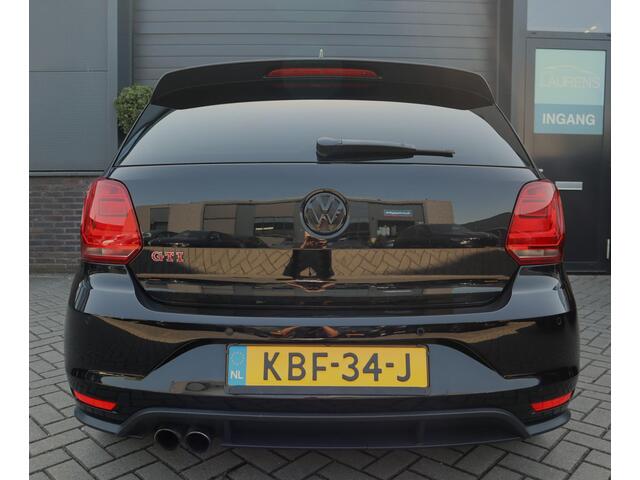 Volkswagen POLO 1.8 TSI GTI | OZ Racing velgen | Navigatie | Stoelverwarming