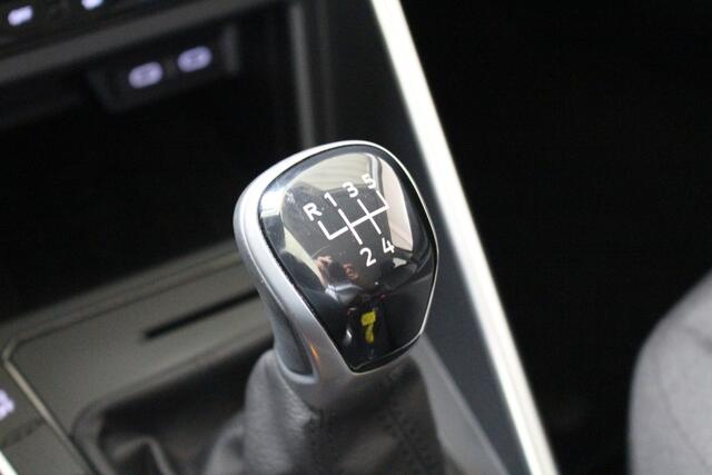 Volkswagen POLO 1.0 TSI Life Business Navigatie | Camera | Climate Control | PDC voor en achter | inklapbare spiegels