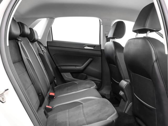 Volkswagen POLO 1.0 TSI 95pk DSG Style · Camera · Stoelverwarming · Apple/Android Car Play · IQ Light · Navigatie · P-Sensoren · 16'' Inch ·