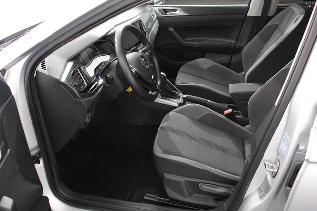 Volkswagen POLO 1.0 TSI 110 pk DSG Highline Panorama dak Navigatie Apple Carplay/Android Auto Wireless Adaptive Cruise Control Parkeersensoren Stoelverwarming Climatronic Getinte ramen