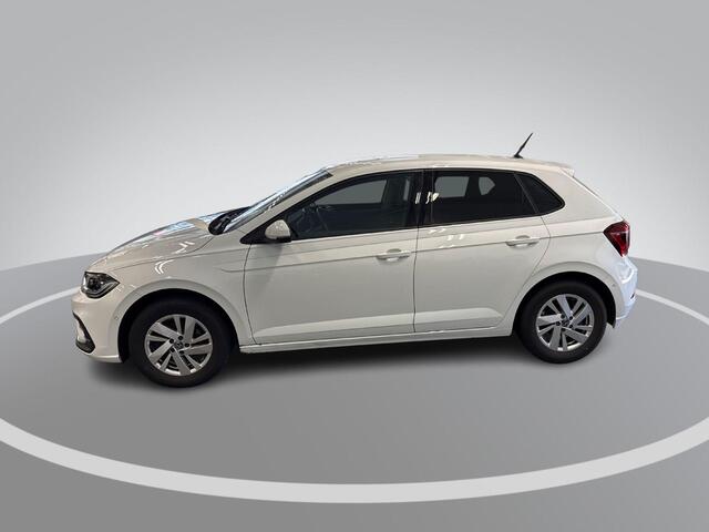Volkswagen POLO 1.0 TSI 110pk DSG Style · Camera · Apple/Android Car Play · Dodehoeksensor · Parkeer Assistent · Stoelverwarming · Active Info Display ·