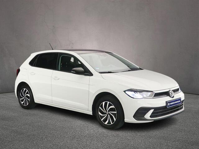 Volkswagen POLO Life Business 1.0 TSI 95pk Trekhaak, Adaptive cruise control, Navigatie, Parkeersensoren, Stoelverwarming, App connect, LED koplampen