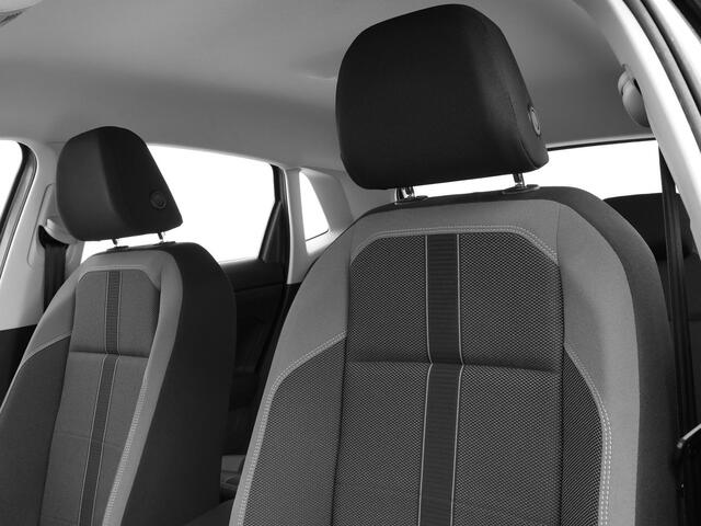 Volkswagen POLO 1.0 TSI 95pk Highline · Apple/Android Car Play · Navigatie · Clima · 16"Velgen · Sportstoelen · Draadloze Telefoonlader ·