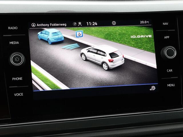 Volkswagen POLO 1.0 TSI 95pk Highline · Apple/Android Car Play · Navigatie · Clima · 16"Velgen · Sportstoelen · Draadloze Telefoonlader ·