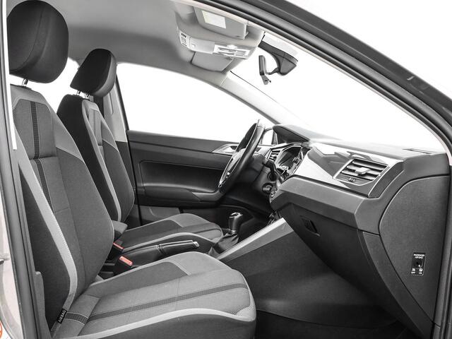 Volkswagen POLO 1.0 TSI 95pk Highline · Apple/Android Car Play · Navigatie · Clima · 16"Velgen · Sportstoelen · Draadloze Telefoonlader ·