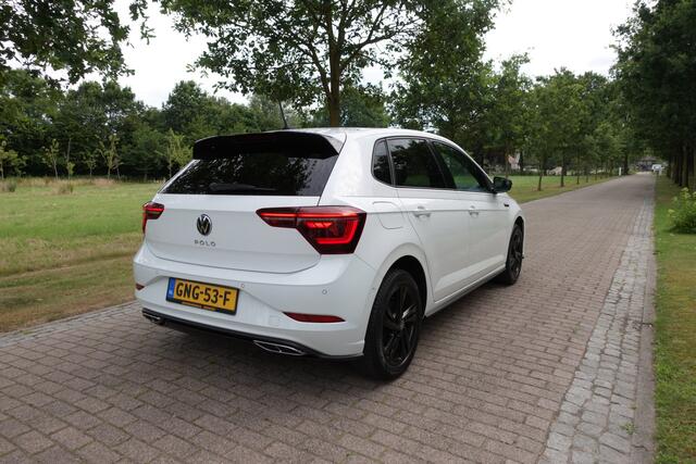 Volkswagen POLO 1.0 TSI R-Line Business | I.Q. Light | Camera | PDC | CarPlay |