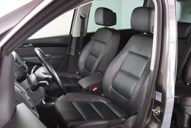Volkswagen SHARAN 1.4 TSI Highline, 7-Persoons, Trekhaak, Geïntegreerde Kinderzitjes, lederen bekleding, Navigatie, ACC