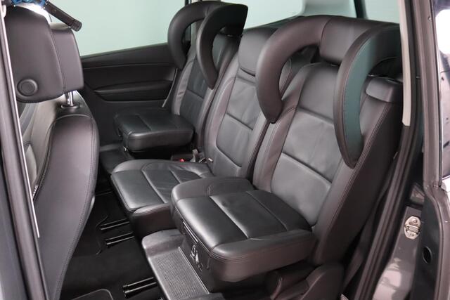 Volkswagen SHARAN 1.4 TSI Highline, 7-Persoons, Trekhaak, Geïntegreerde Kinderzitjes, lederen bekleding, Navigatie, ACC