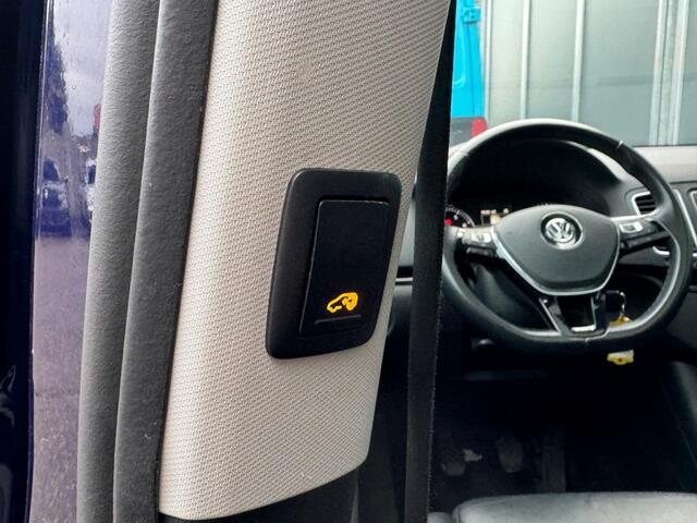 Volkswagen SHARAN 1.4 TSI Highline 7p. | ACC | Pano | Leer | Elk Deur | Trekhaak