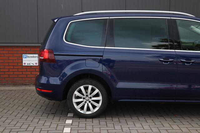 Volkswagen SHARAN 1.4 TSI Exclusive Series 7 zits | Kinderzit | leer | seperate airco |