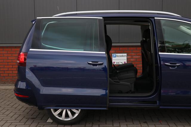 Volkswagen SHARAN 1.4 TSI Exclusive Series 7 zits | Kinderzit | leer | seperate airco |